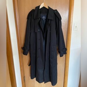 EUC Vtg London Fog Black Lined Heavy Trench Coat Size 40 Short Mens